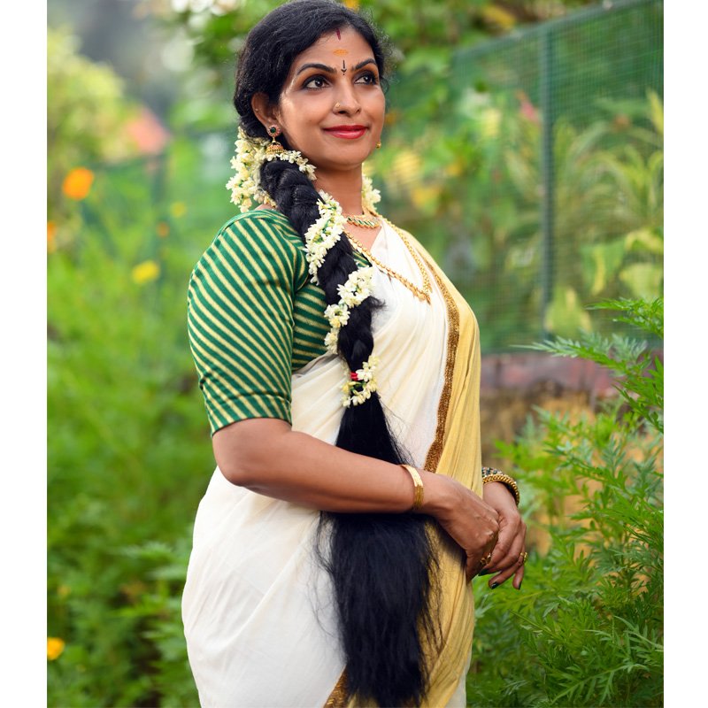 Kasavu Set Saree Tissue Weave with Golden Tissue Hand work