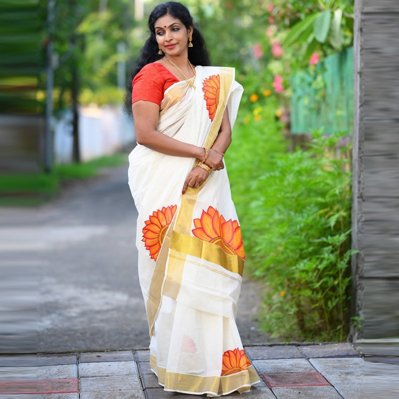 Handpainted Hand loom Designer Kasavu(Zari) Saree Occasional Wear thumbnail 3