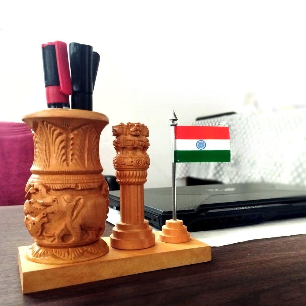 India Ashoka Pillar Tabletop Pen Holder Souvenir crafted in White Wood thumbnail 1