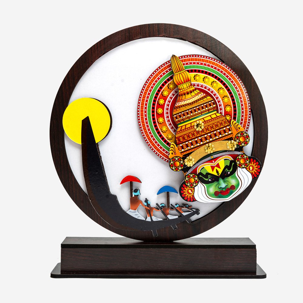 Moon shaped Kathakali and Kerala Boat Race Vallamkali Memento Souvenir for Presentation and Decor thumbnail 1