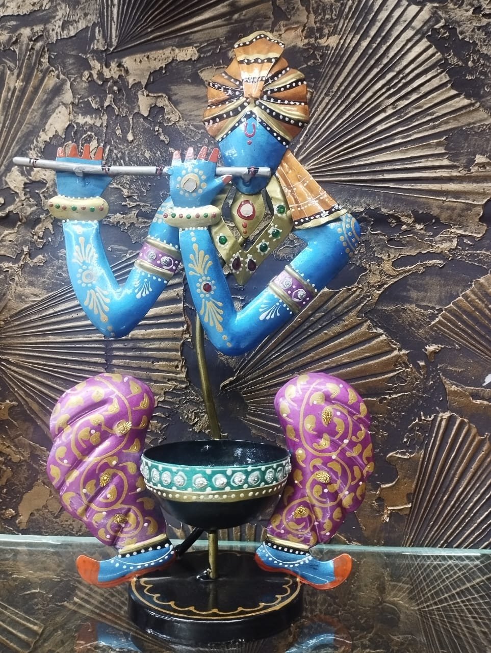 Krishna Metal Tea Light Candle Holder thumbnail 4
